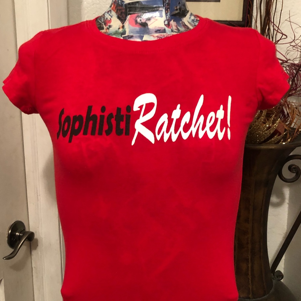 SOPHISTIratchet red round tee shirt S